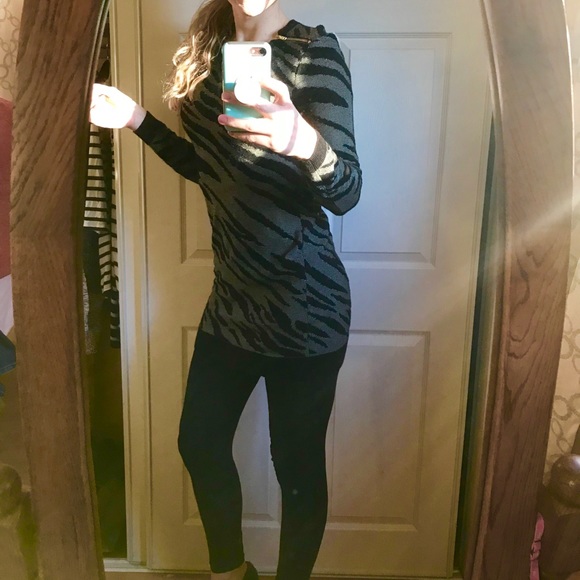 French Connection sweater dress. EUC - Picture 3 of 8